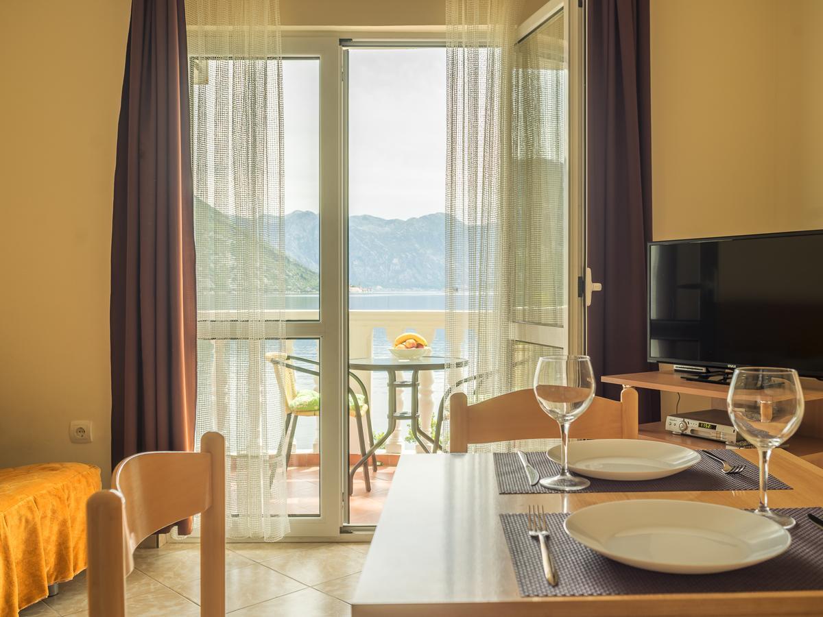 Apartments Villa Radonic Долни Морин Екстериор снимка